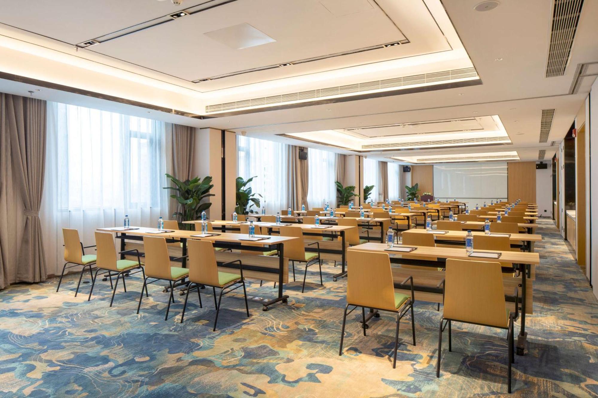 Hilton Garden Inn Shenzhen Nanshan Avenue Exterior foto